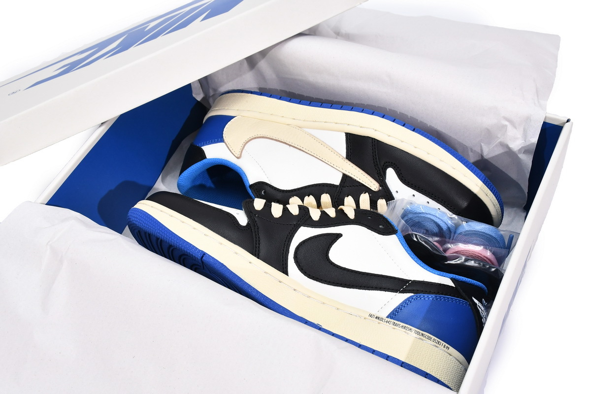 Travis Scott x Fragment Design x Air Jordan 1 Low DM7866-140