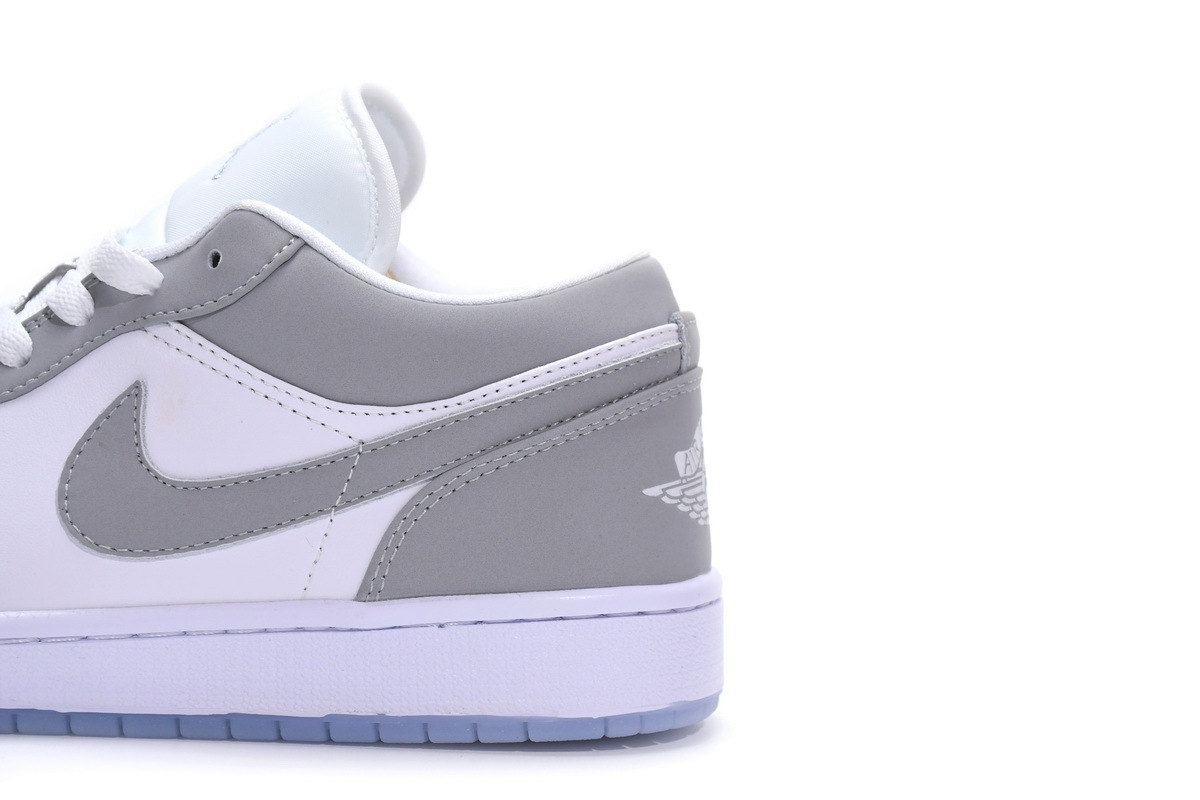 Jordan 1 Low Wolf Grey DC0774-105