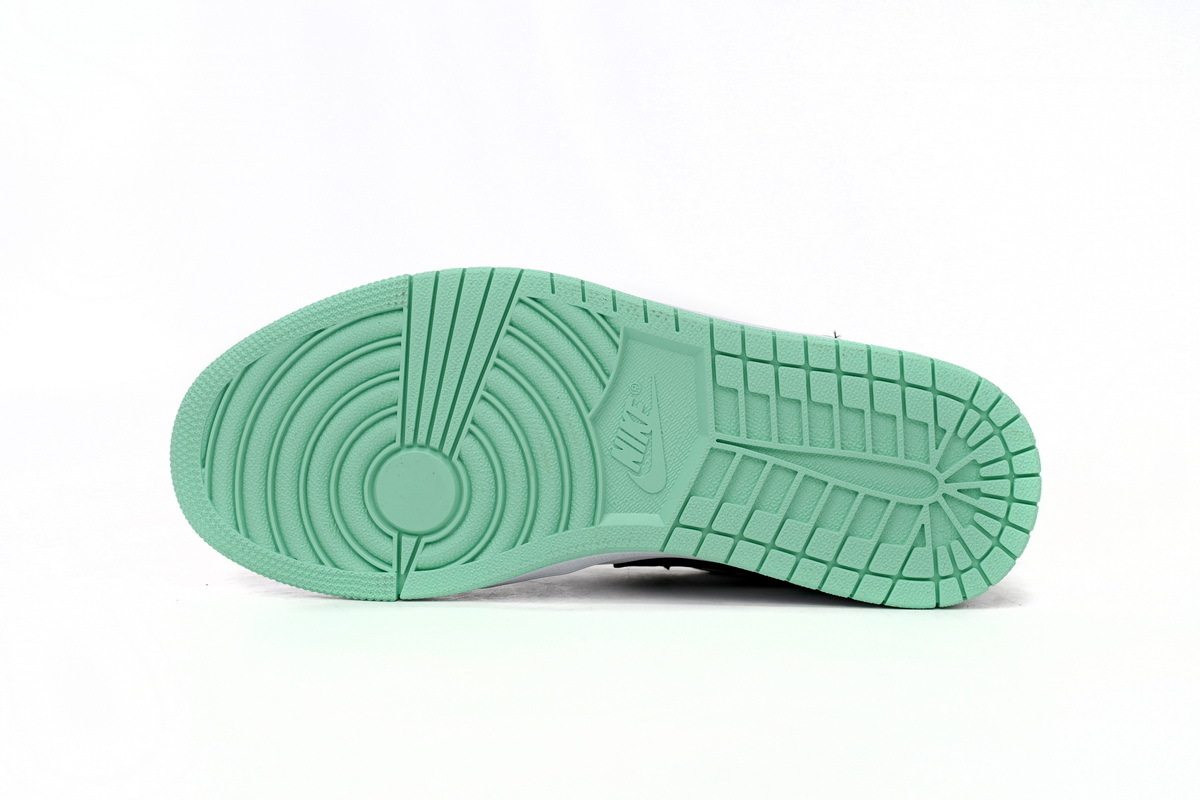 Jordan 1 Low Emerald Toe 553558-117