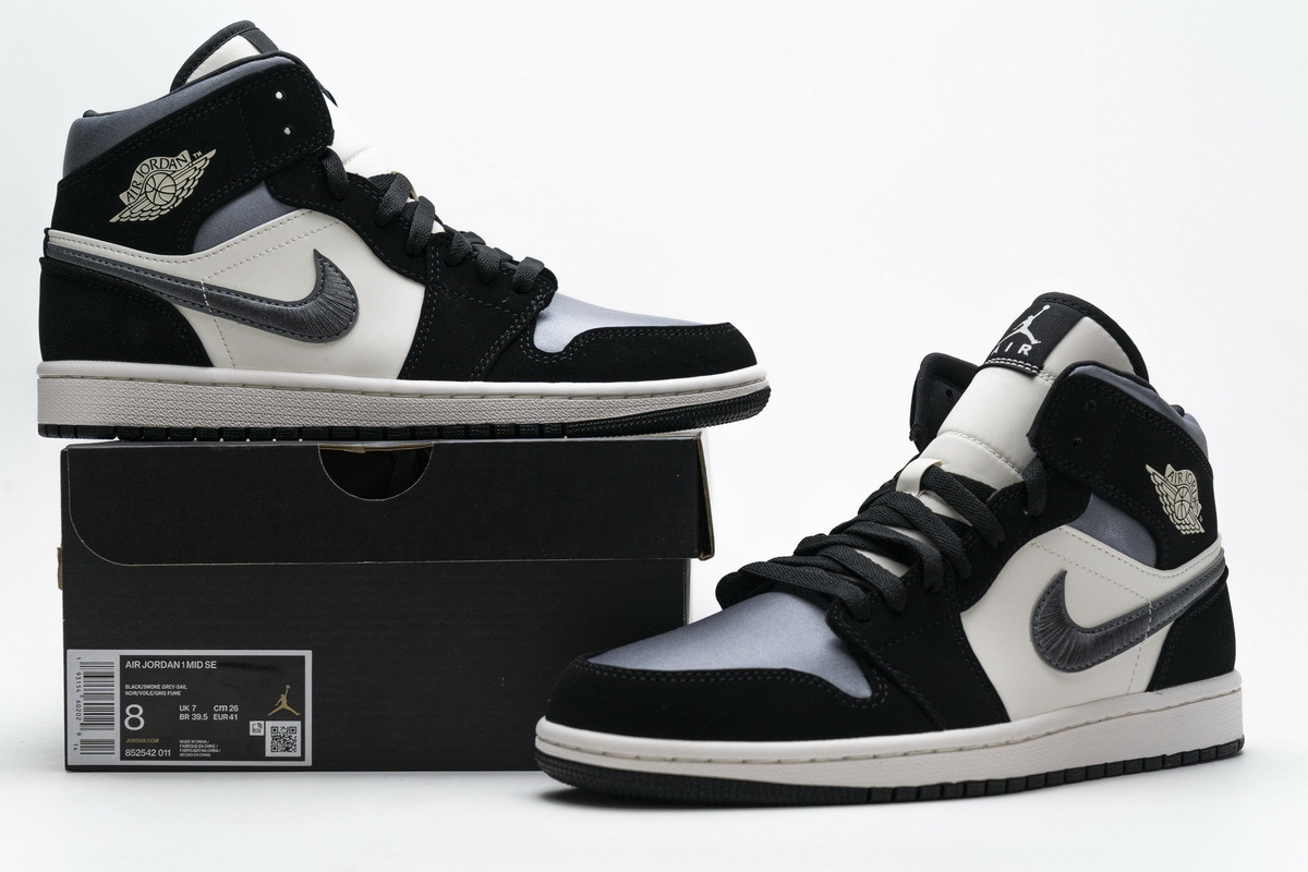 Jordan 1 Mid Satin Grey Toe 852542-011