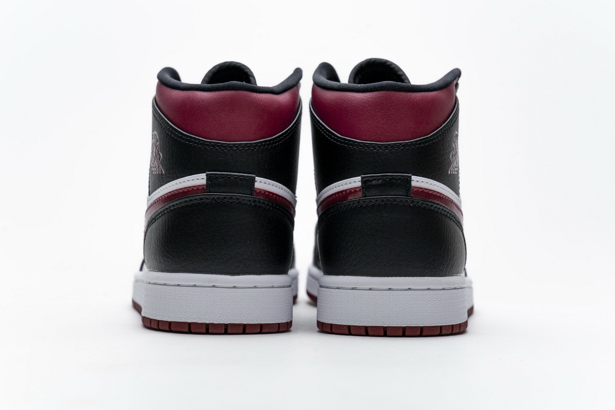 Air Jordan 1 Mid Bred Toe 554724-066