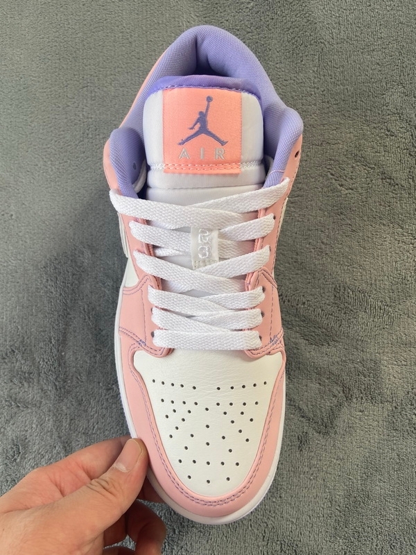 Air Jordan 1 Low SE Arctic Punch CK3022-600