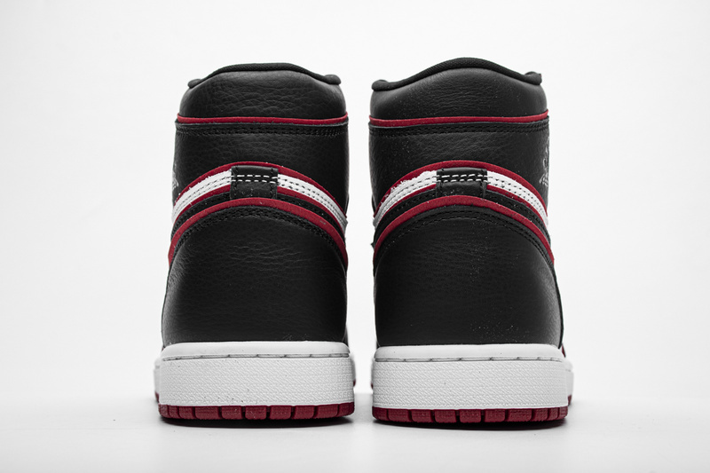 Air Jordan 1 Retro High Bloodline 555088-062