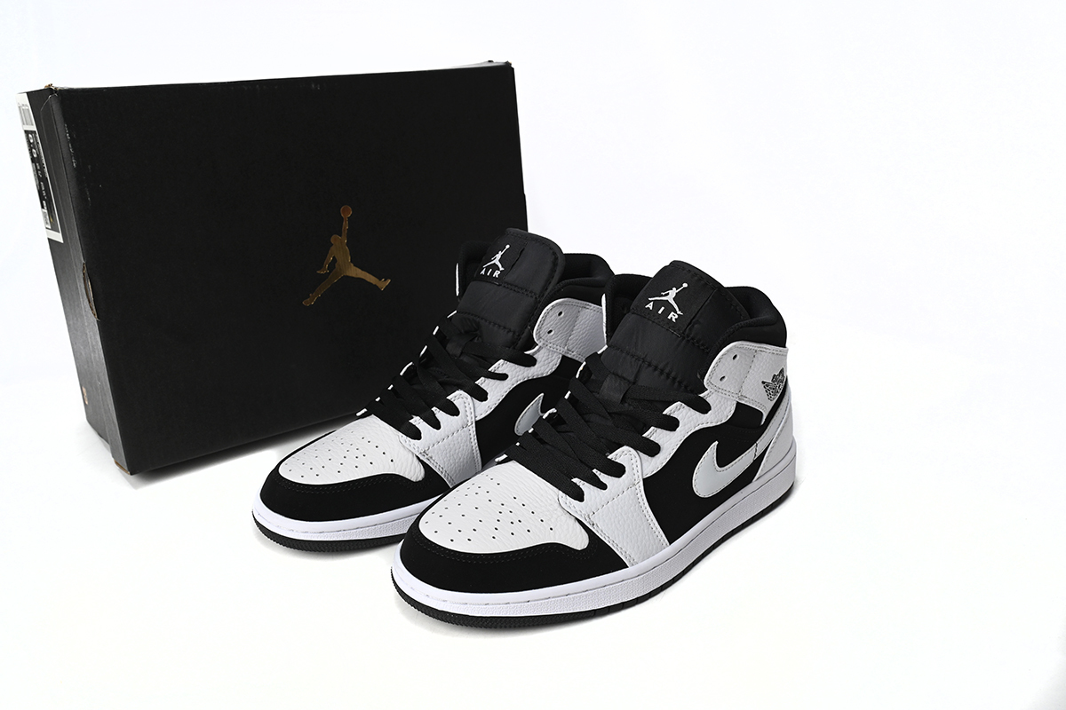 Jordan 1 Mid White Black 554724-113