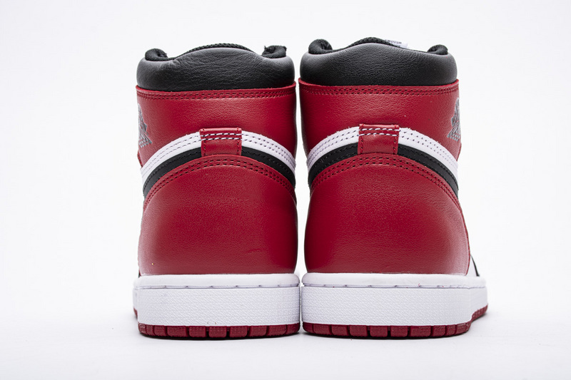 Air Jordan 1 High OG “Black Toe” 555088-125