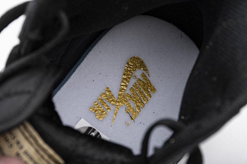 Air Jordan 1 Retro High OG “Gold Toe” 861428-007