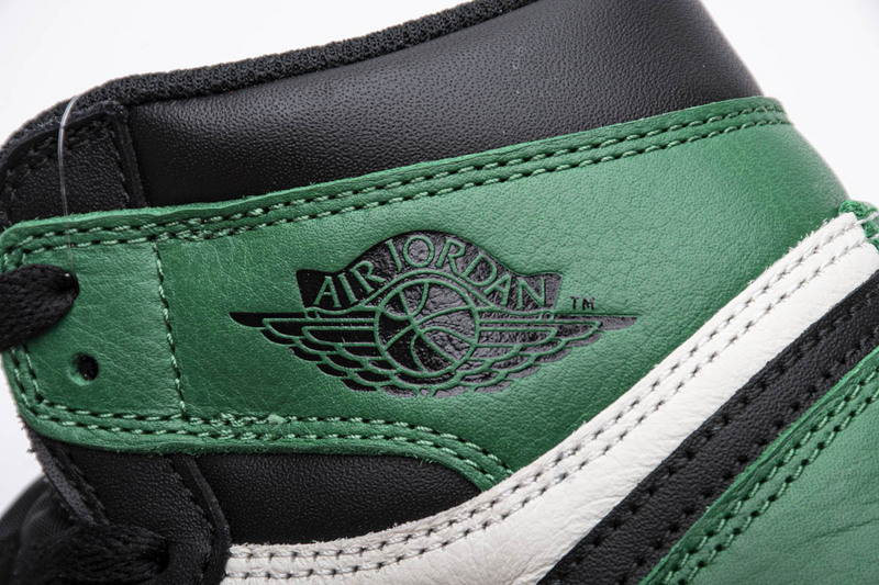 Air Jordan 1 Retro High OG “Pine Green” 555088-302