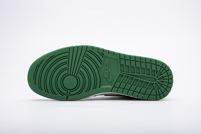 Air Jordan 1 Retro High OG “Pine Green” 555088-302
