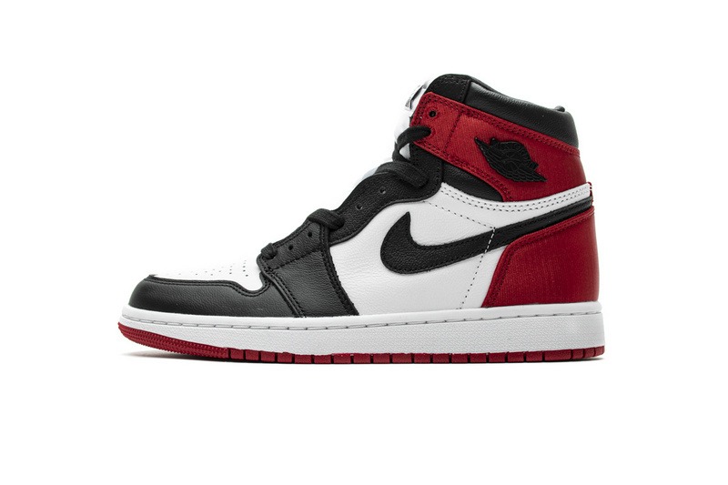 Air Jordan 1 OG High OG “Satin Black Toe” CD0461-016