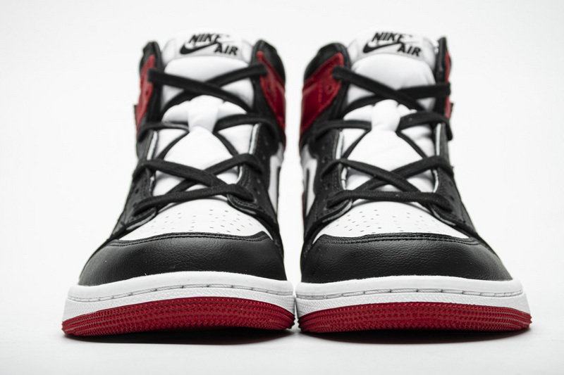 Air Jordan 1 OG High OG “Satin Black Toe” CD0461-016