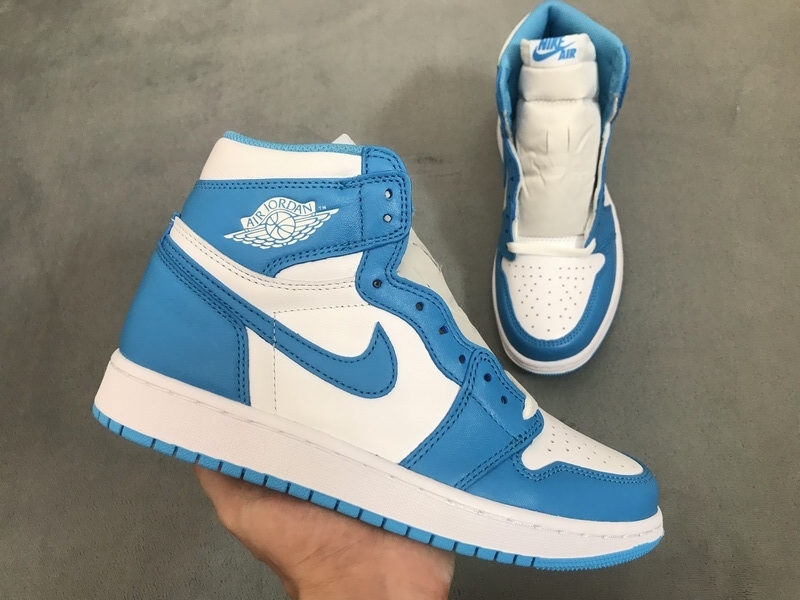Air Jordan 1 Retro UNC 555088-117