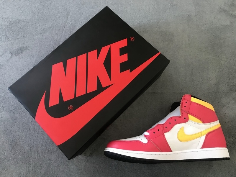 Air Jordan 1 High OG Light Fusion Red 555088-603
