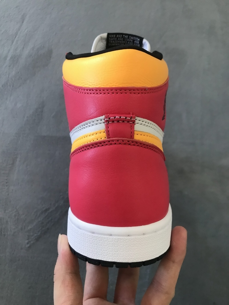 Air Jordan 1 High OG Light Fusion Red 555088-603
