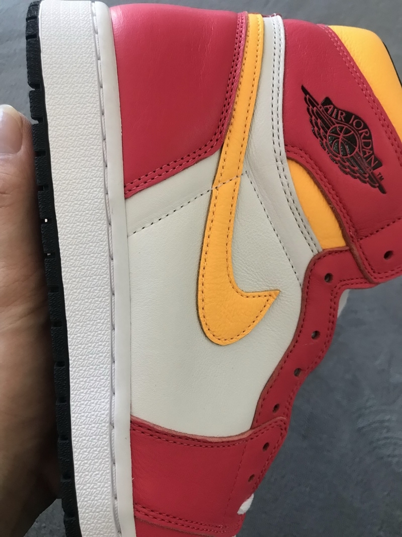 Air Jordan 1 High OG Light Fusion Red 555088-603