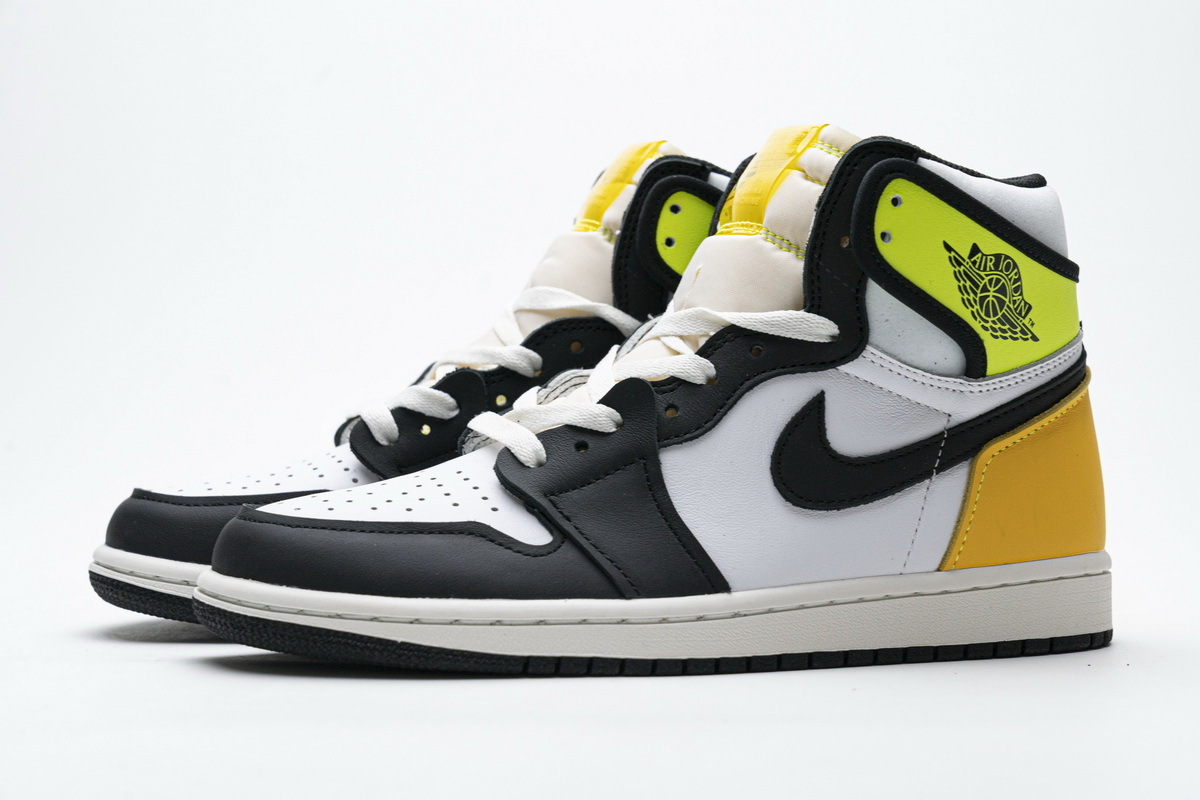 Air Jordan 1 Retro High OG "Volt Gold"  555088-118