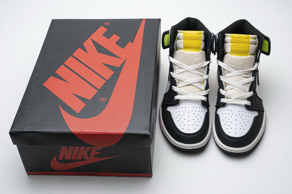 Air Jordan 1 Retro High OG "Volt Gold"  555088-118