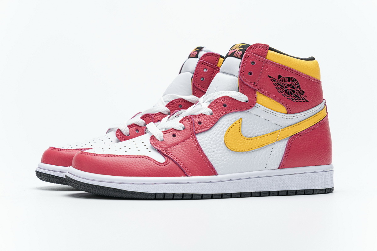 Air Jordan 1 High OG “Light Fusion Red” 555088-603
