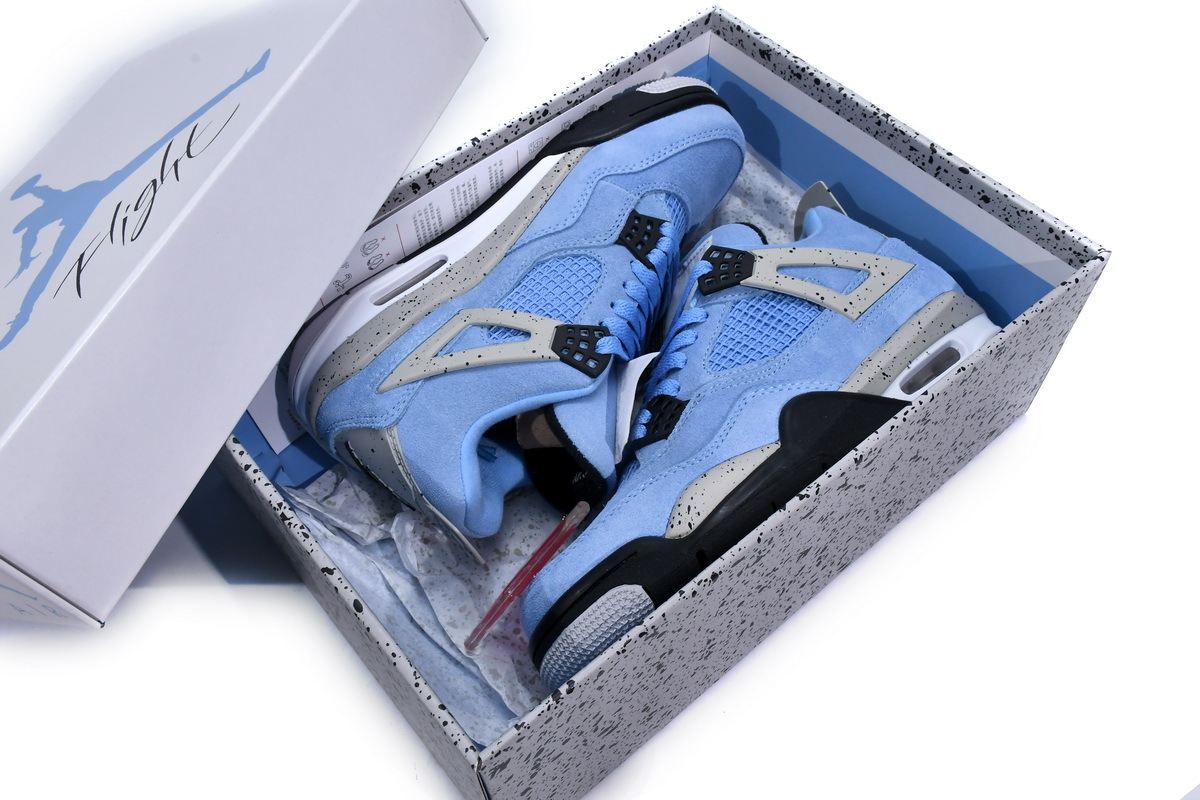 Air Jordan 4 University Blue CT8527-400