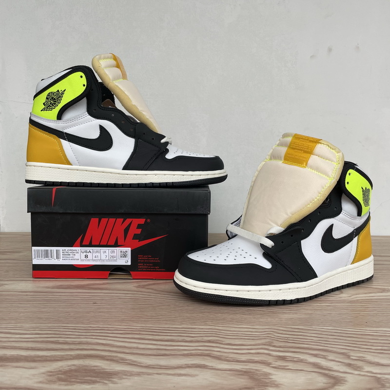 Air Jordan 1 Retro High OG "Volt Gold" 555088-118