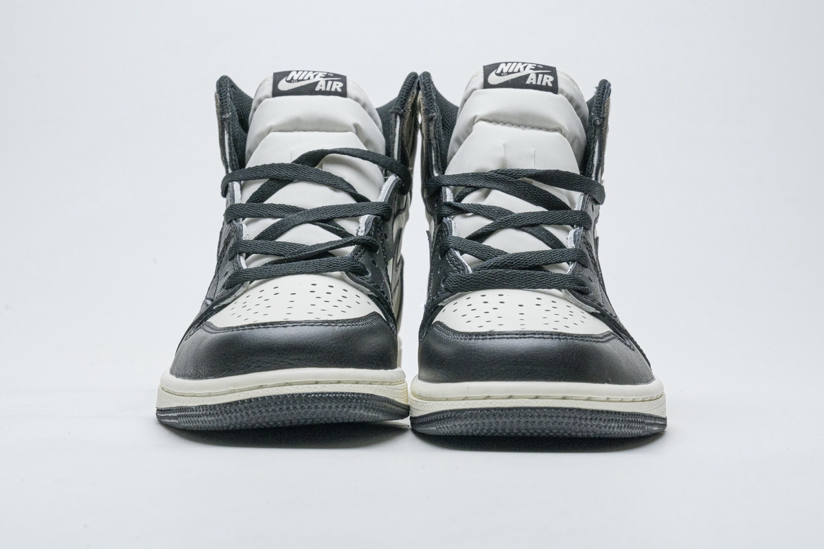 Air Jordan 1 Retro High OG Dark Mocha 555088-105