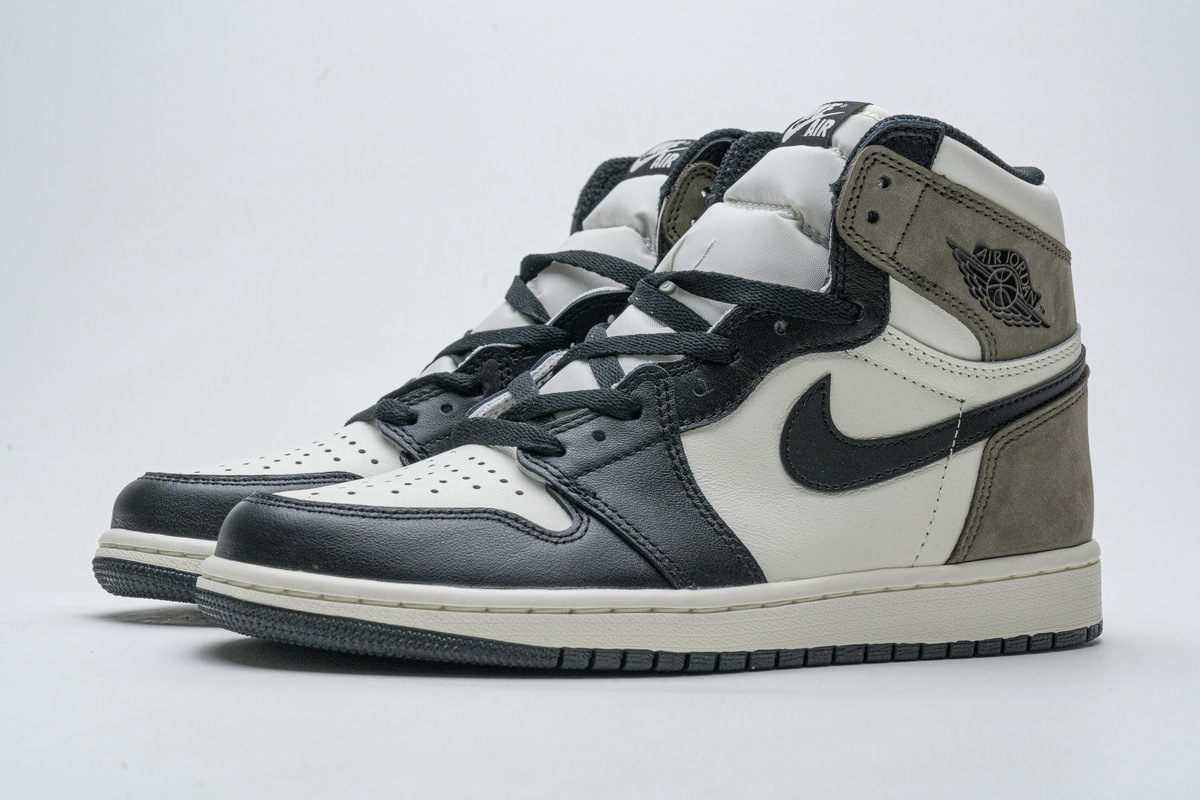 Air Jordan 1 Retro High OG Dark Mocha 555088-105