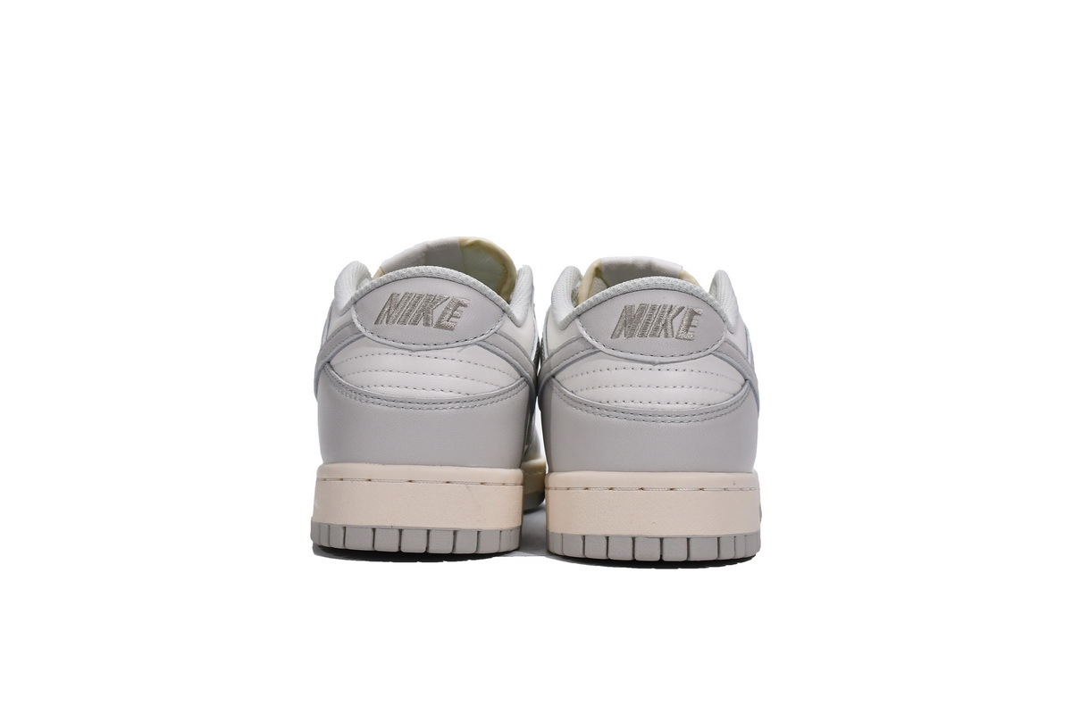 Dunk Low Light Bone DD1503-107