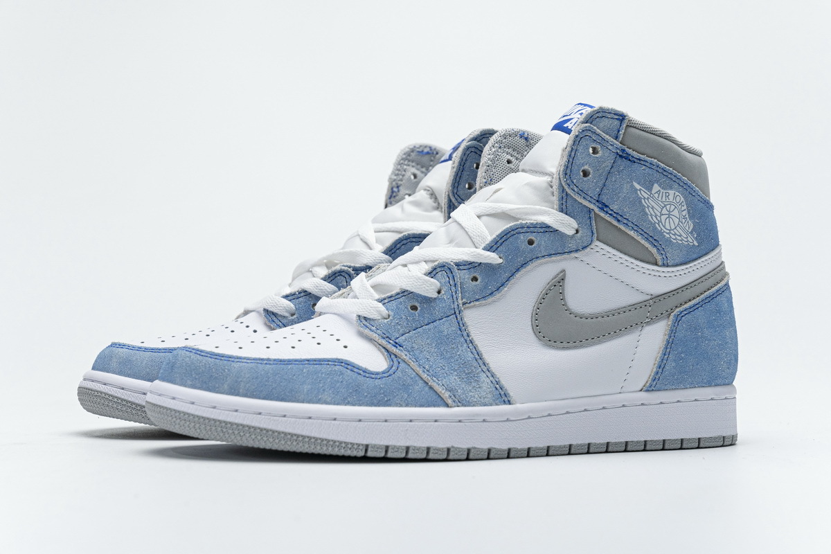 Air Jordan 1 Retro High OG Hyper Royal Smoke Grey 555088-402