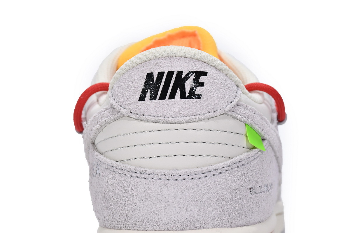 OFF WHITE x Nike Dunk SB Low Lot 40 DJ0950-103