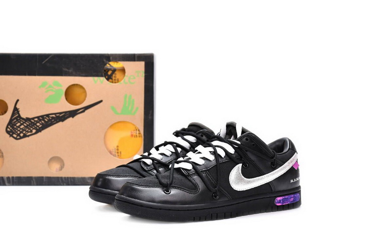 OFF WHITE x Nike Dunk SB Low DM1602-001