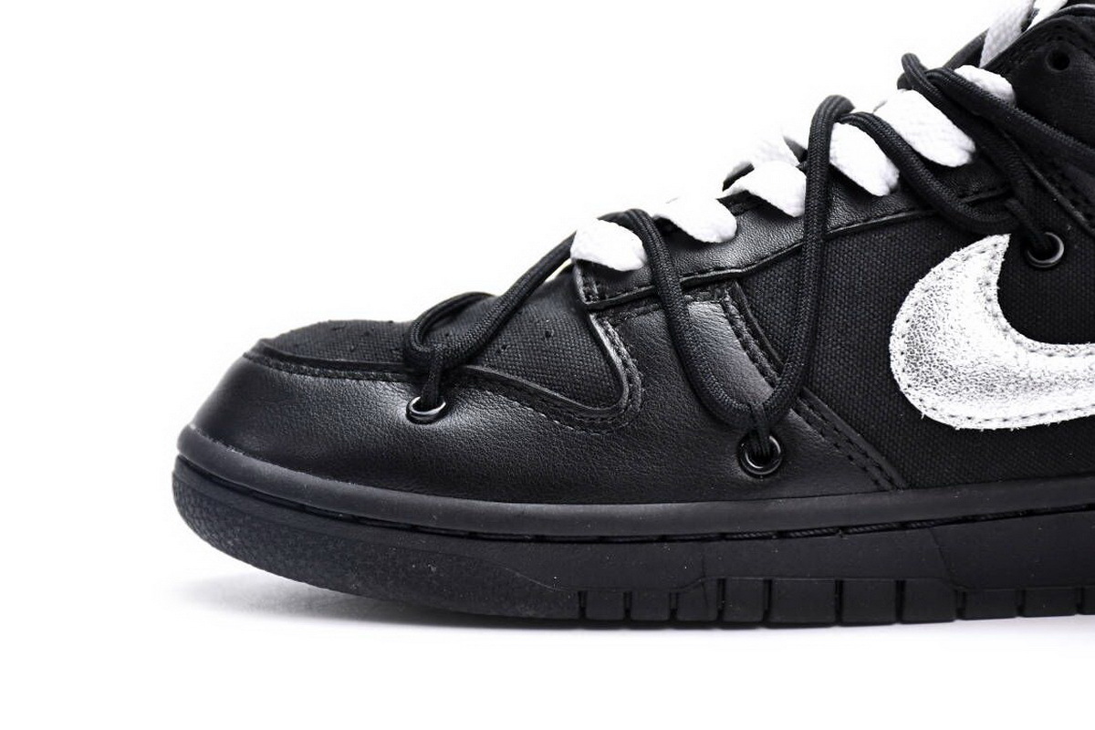 OFF WHITE x Nike Dunk SB Low DM1602-001