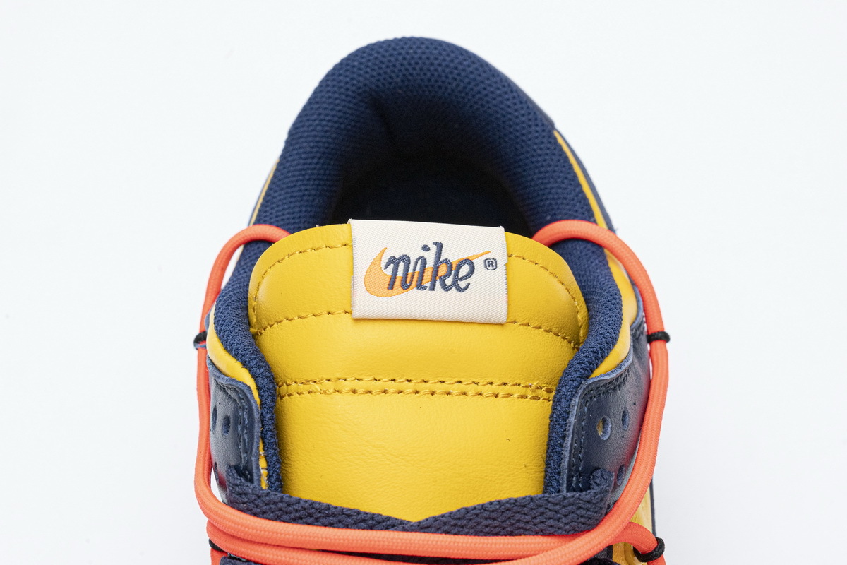OFF WHITE X Nike Dunk Low University Gold CT0856-700