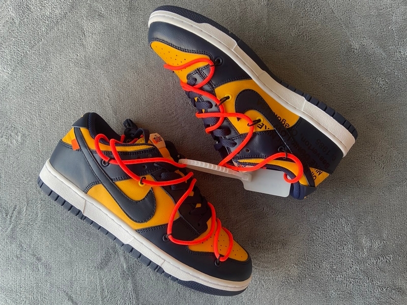OFF WHITE X Nike Dunk SB Low White Michigan  CT0856-700