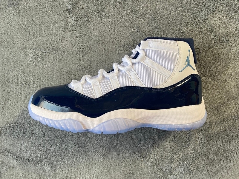 Air Jordan 11 Retro UNC Win Like 82 378037-123