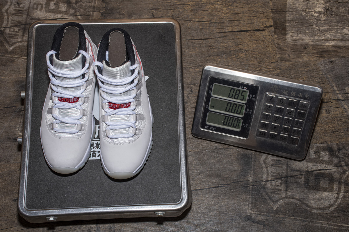 Air Jordan 11 “Platinum Tint” 378037-016