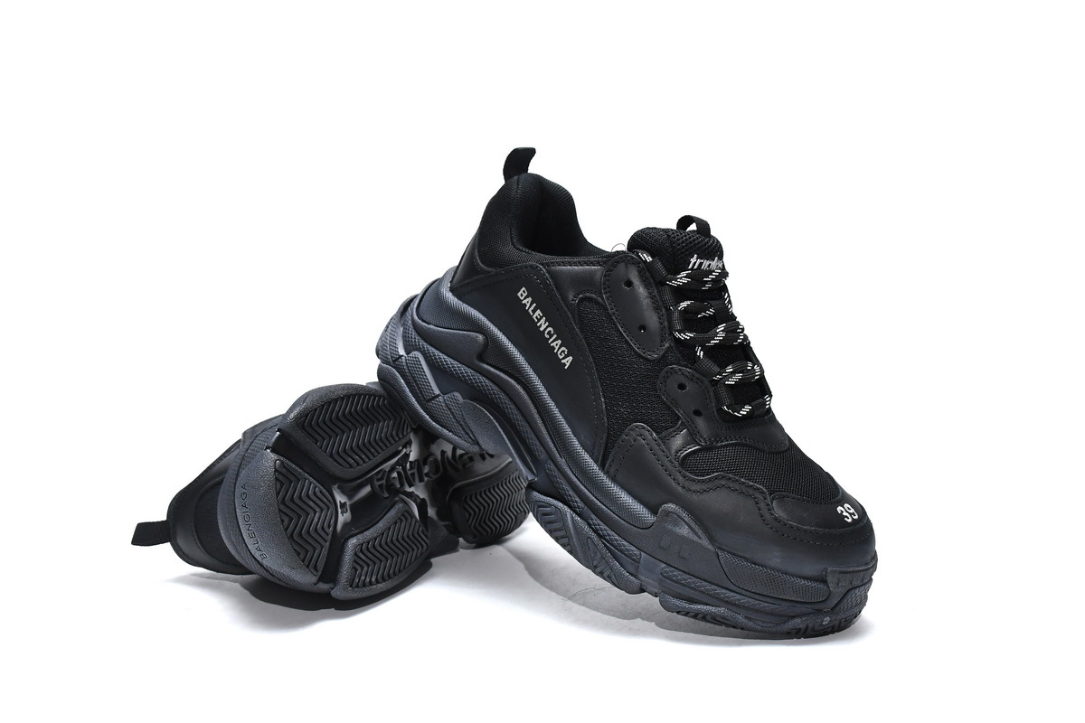 Balenciaga Triple S Triple Black 512176 W09O1 1000