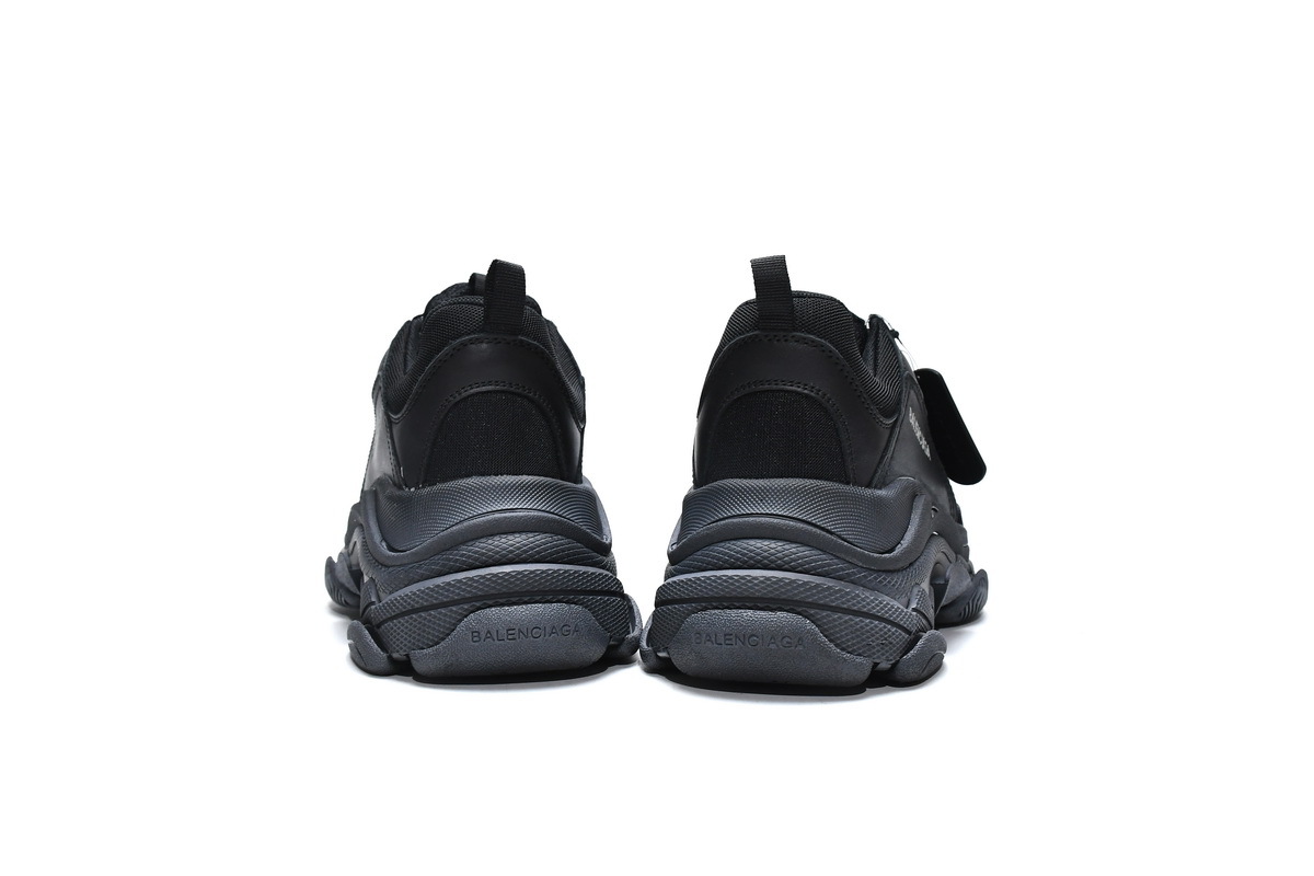 Balenciaga Triple S Triple Black 512176 W09O1 1000