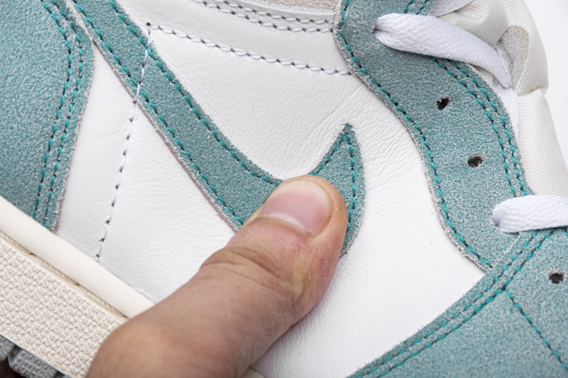 Air Jordan 1 OG Hi Retro “Turbo Green” 555088-311