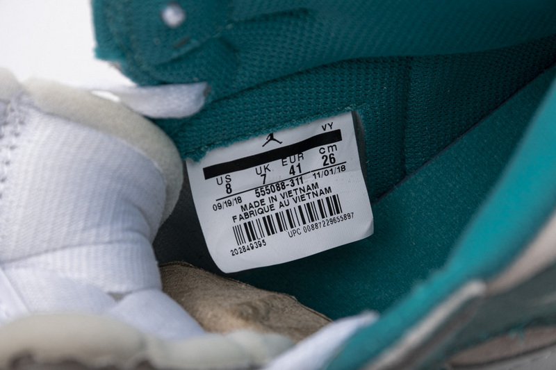 Air Jordan 1 OG Hi Retro “Turbo Green” 555088-311