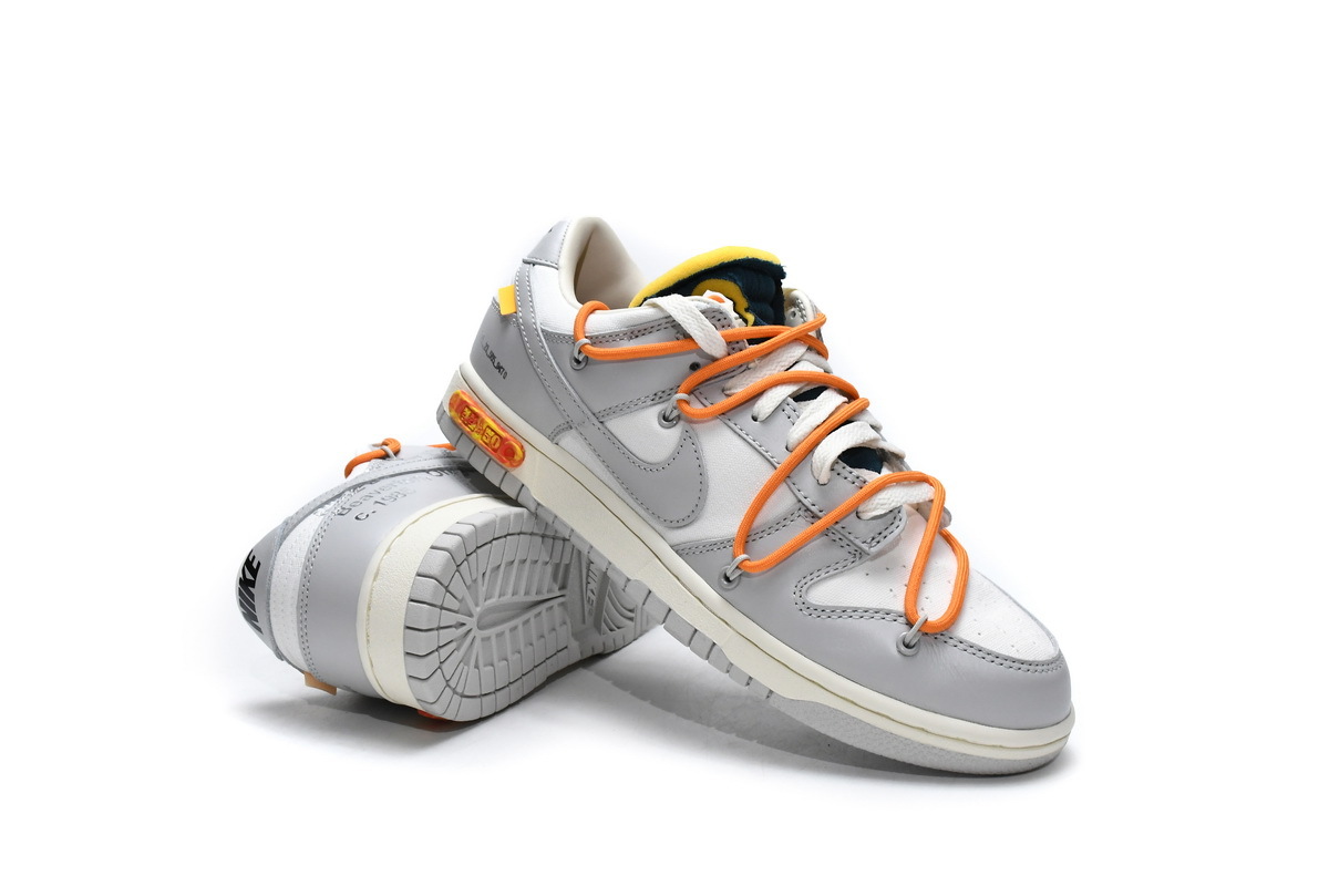 OFF WHITE x Nike Dunk SB Low Lot 44 of 50 DM1602-104