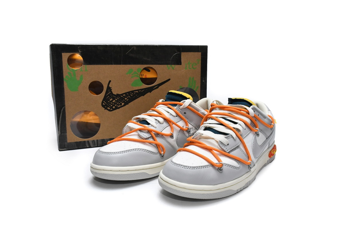 OFF WHITE x Nike Dunk SB Low Lot 44 of 50 DM1602-104
