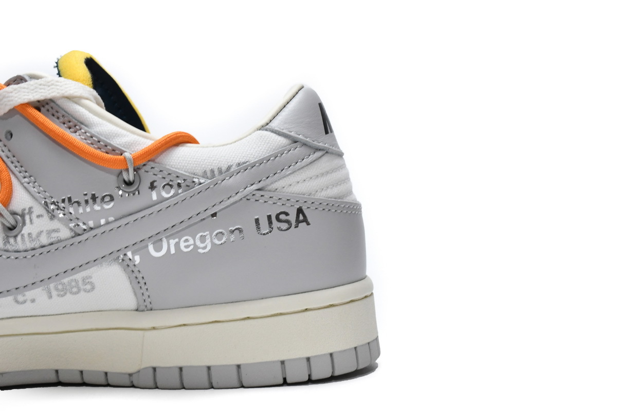 OFF WHITE x Nike Dunk SB Low Lot 44 of 50 DM1602-104