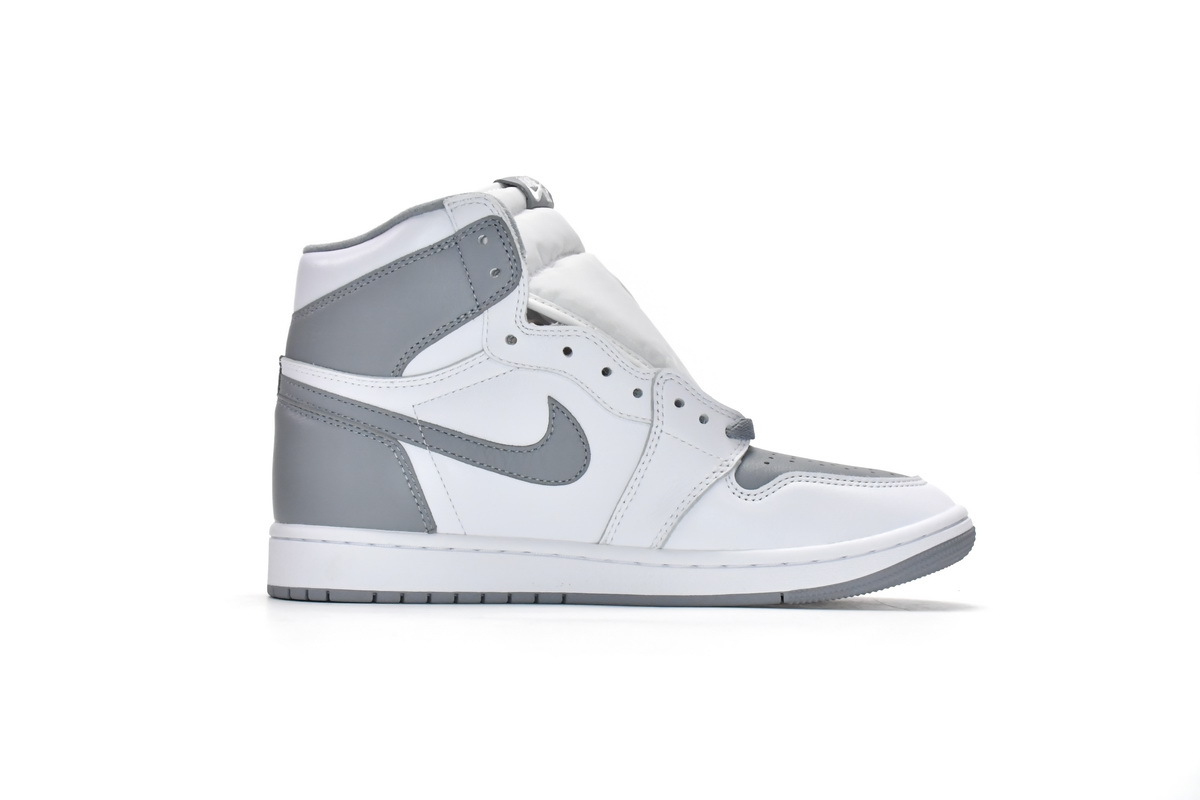 Jordan 1 Retro High OG Stealth 555088-037
