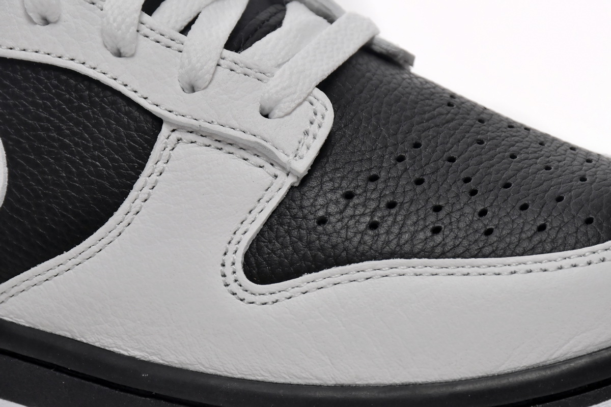 Nike Dunk Low Retro Reverse Panda FD9064-011