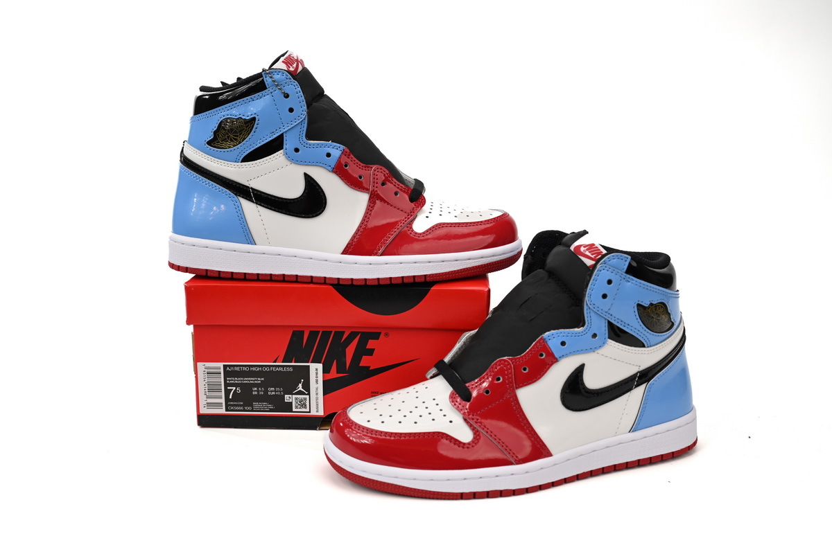 Jordan 1 Retro High Fearless UNC Chicago CK5666-100