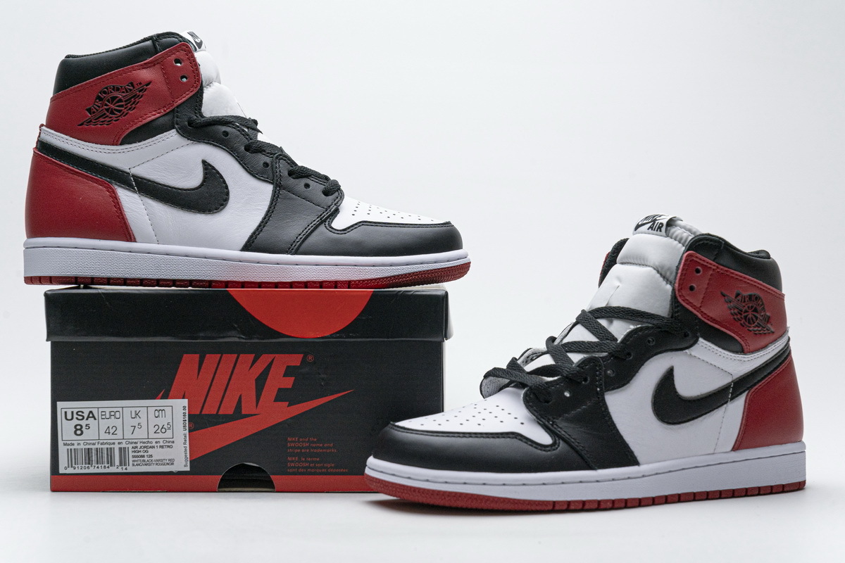 Air Jordan 1 Retro High OG Black Toe 555088-125