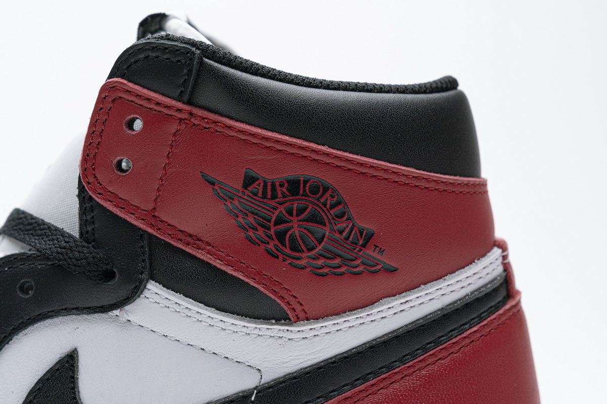 Air Jordan 1 Retro High OG Black Toe 555088-125