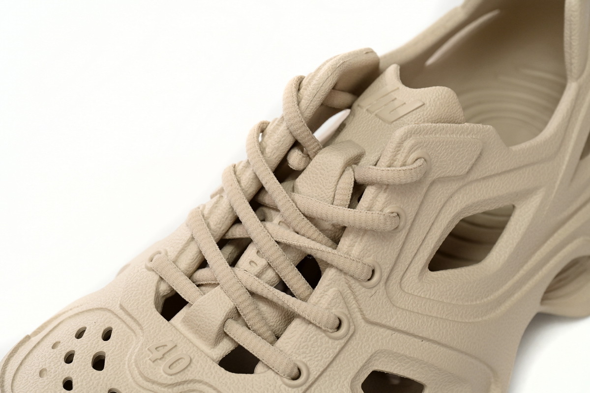 Balenciaga Cream Coloured 702416W3CES9300