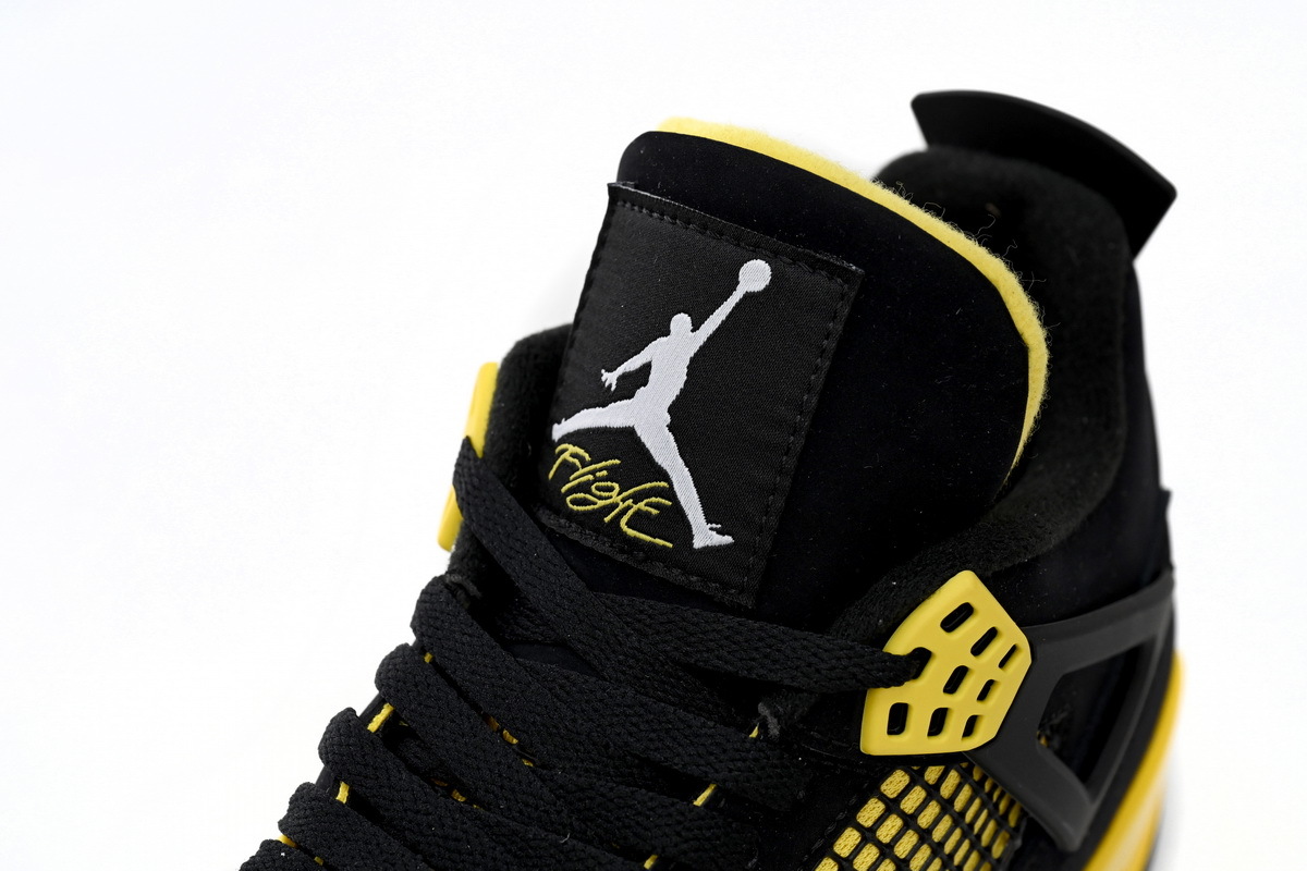 Jordan 4 Retro Thunder DH6927-017