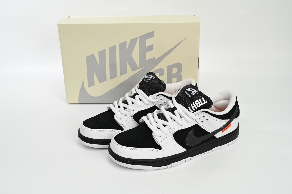 Nike SB Dunk Low TIGHTBOOTH FD2629-100