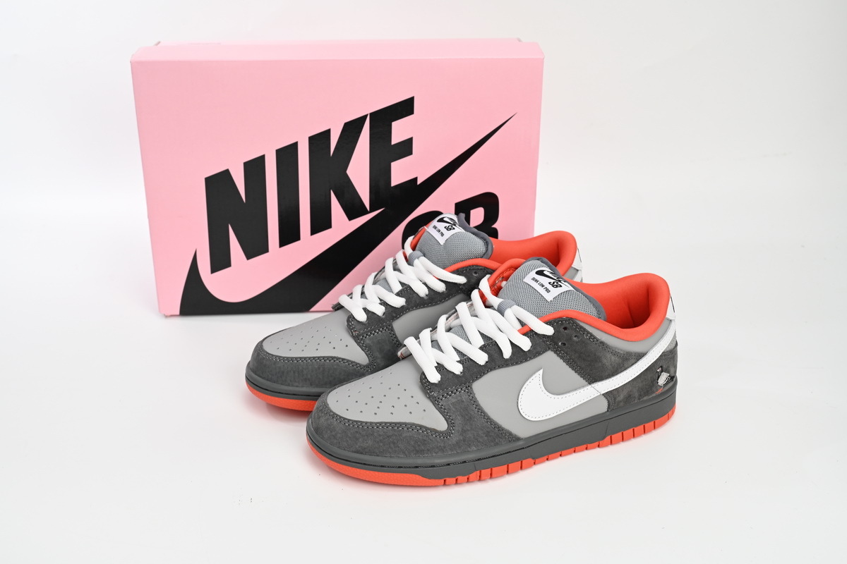 Nike SB Dunk Low Staple NYC Pigeon 304292-011